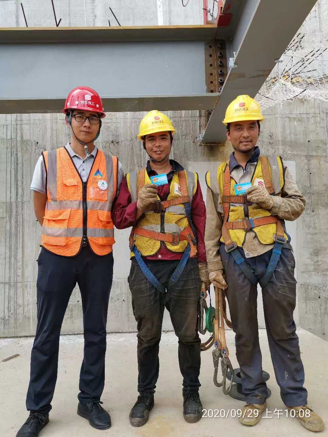 推女郎松果三点尽露视频