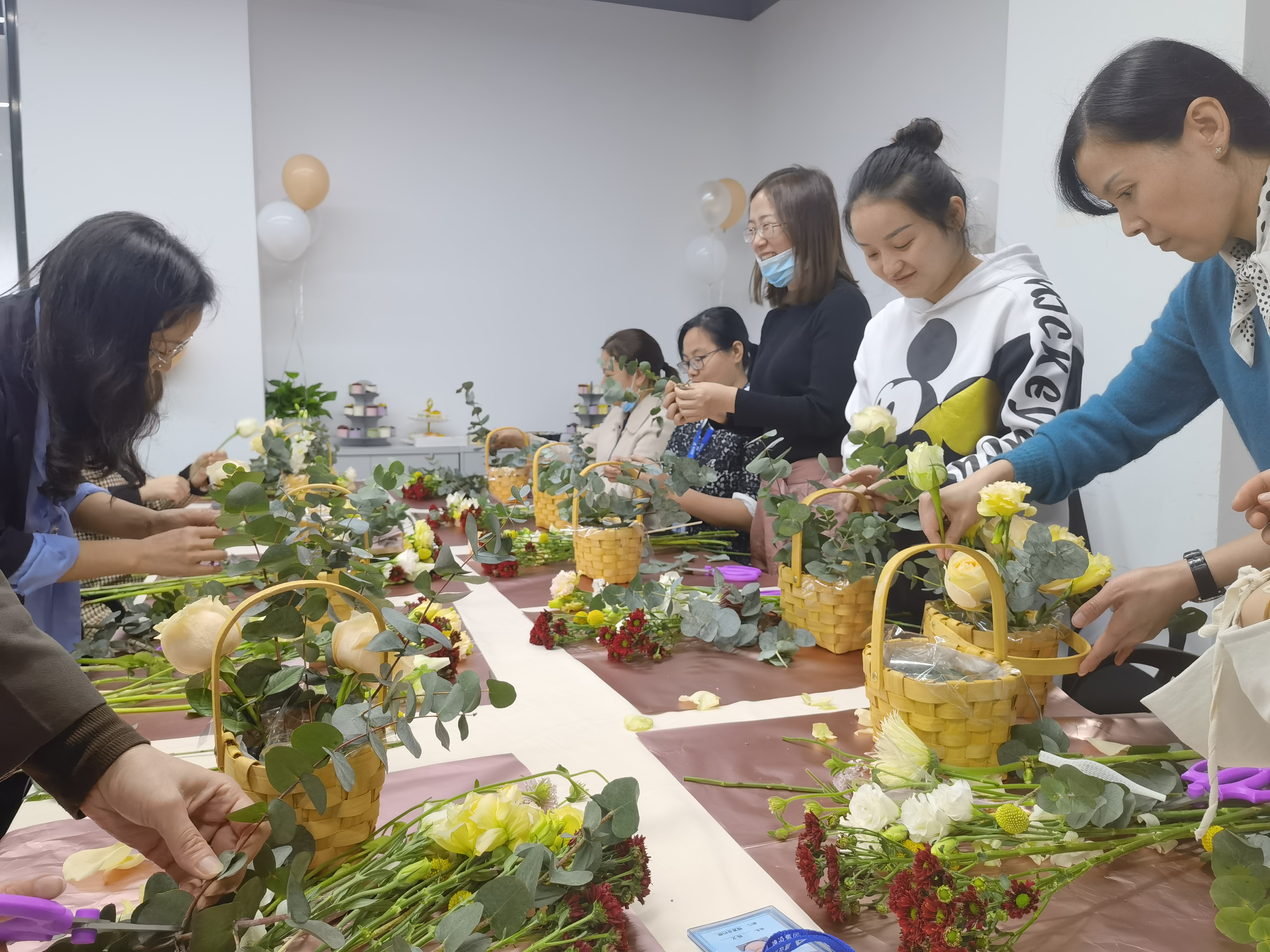 推女郎松果三点尽露视频