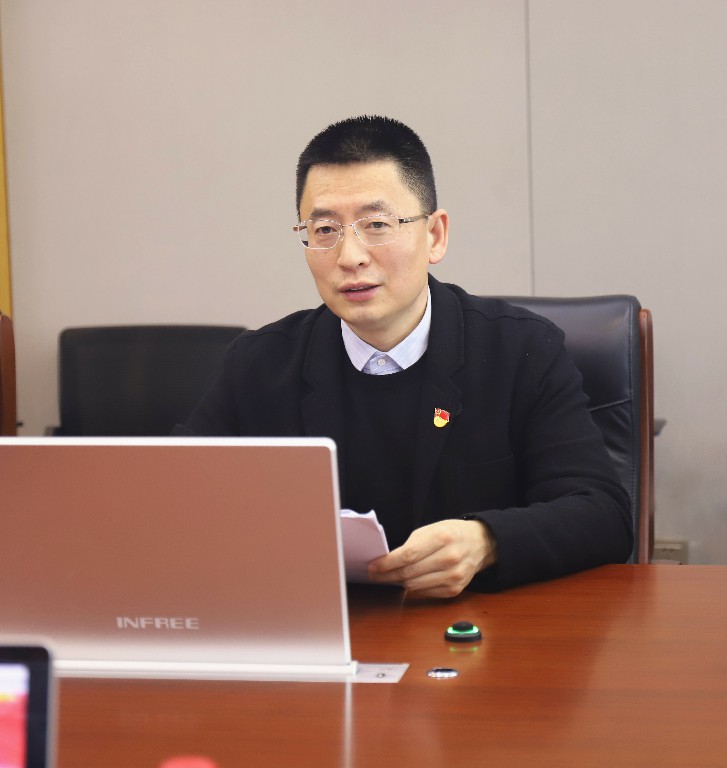 推女郎松果三点尽露视频