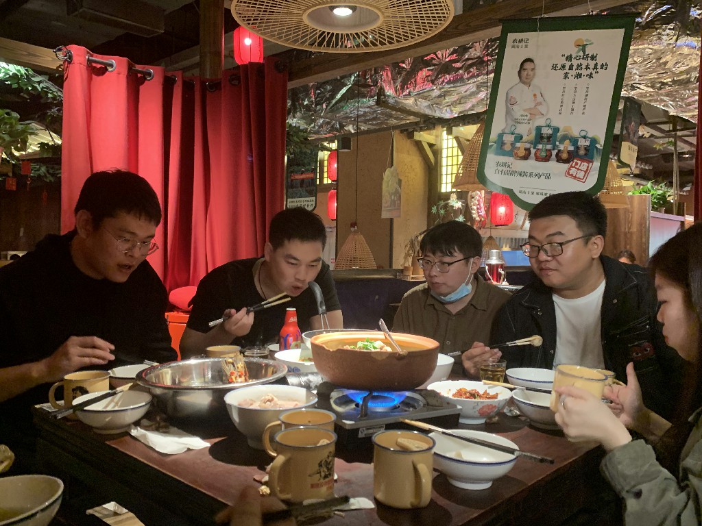 推女郎松果三点尽露视频