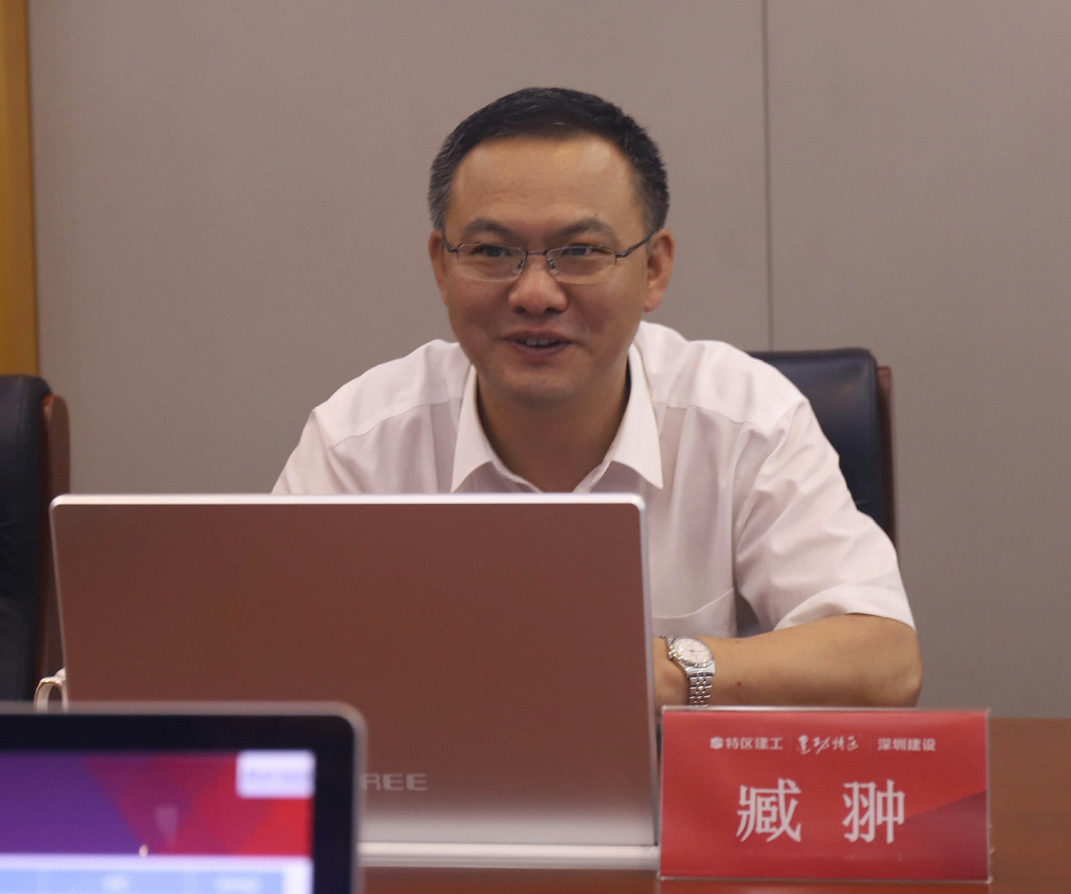 推女郎松果三点尽露视频