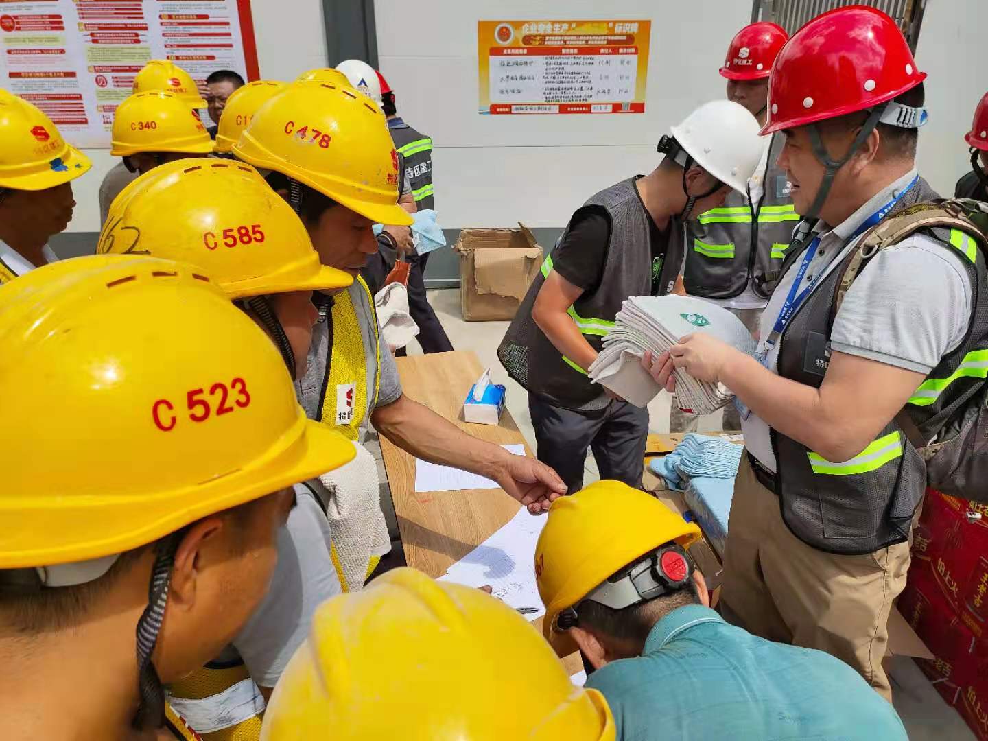 推女郎松果三点尽露视频