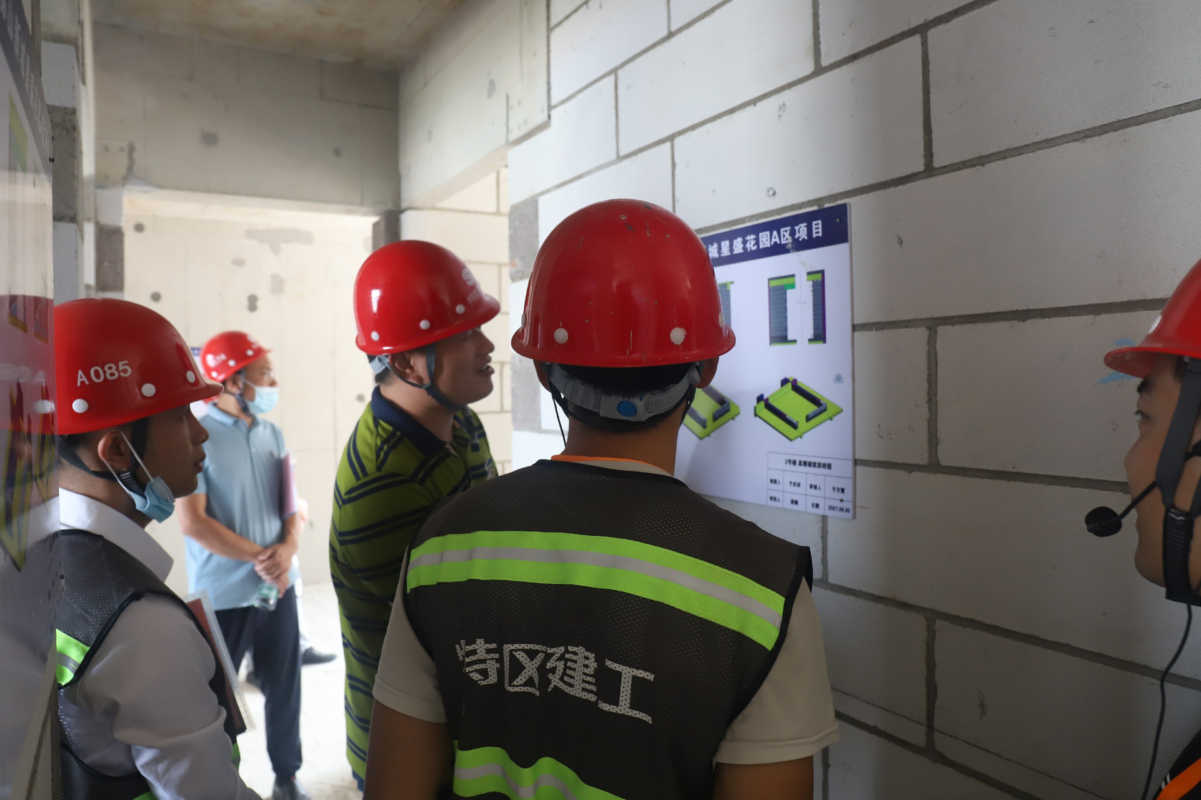 推女郎松果三点尽露视频