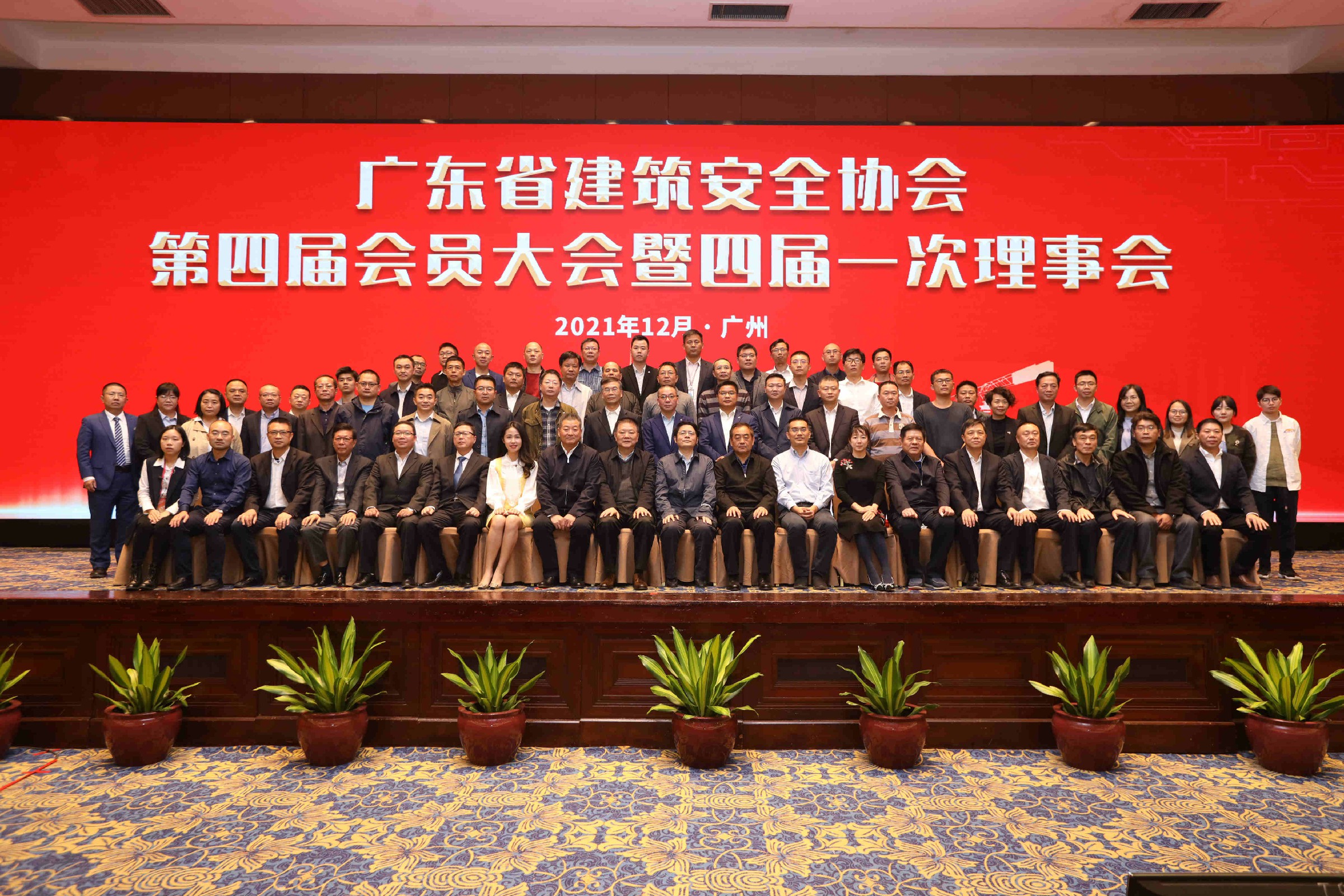 推女郎松果三点尽露视频