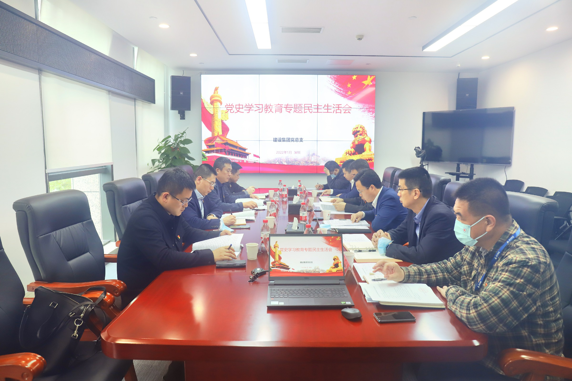 推女郎松果三点尽露视频