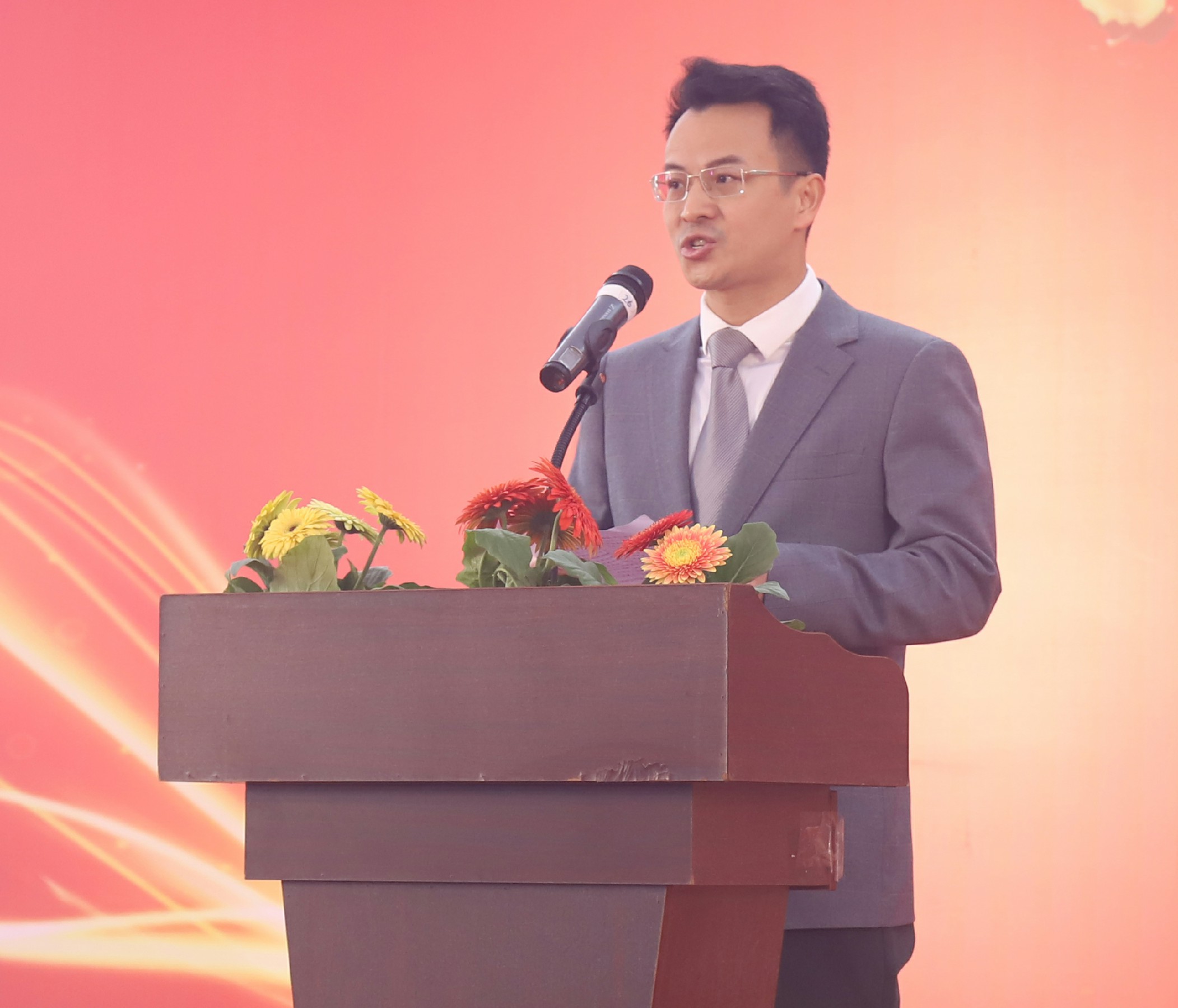 推女郎松果三点尽露视频