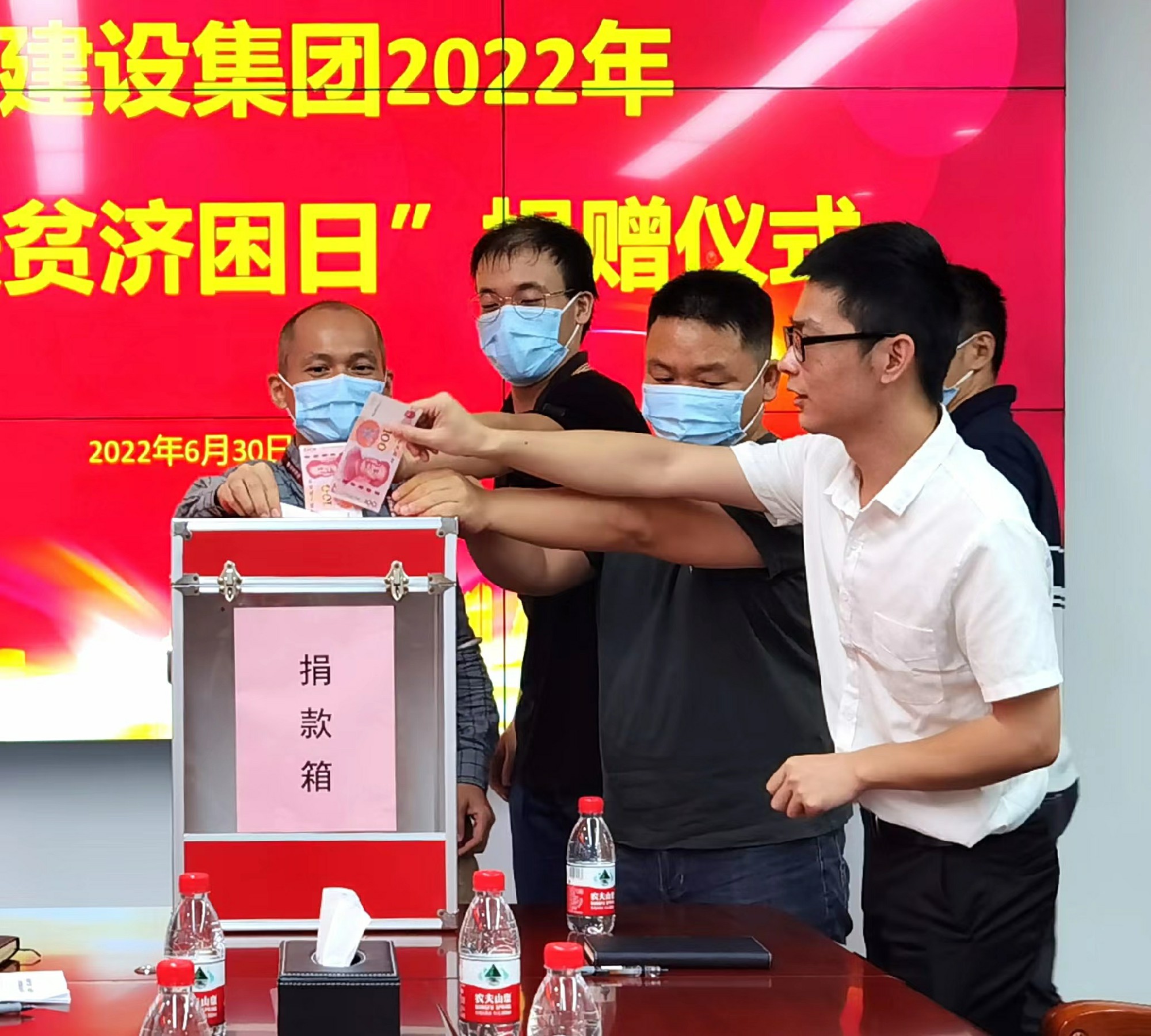 推女郎松果三点尽露视频