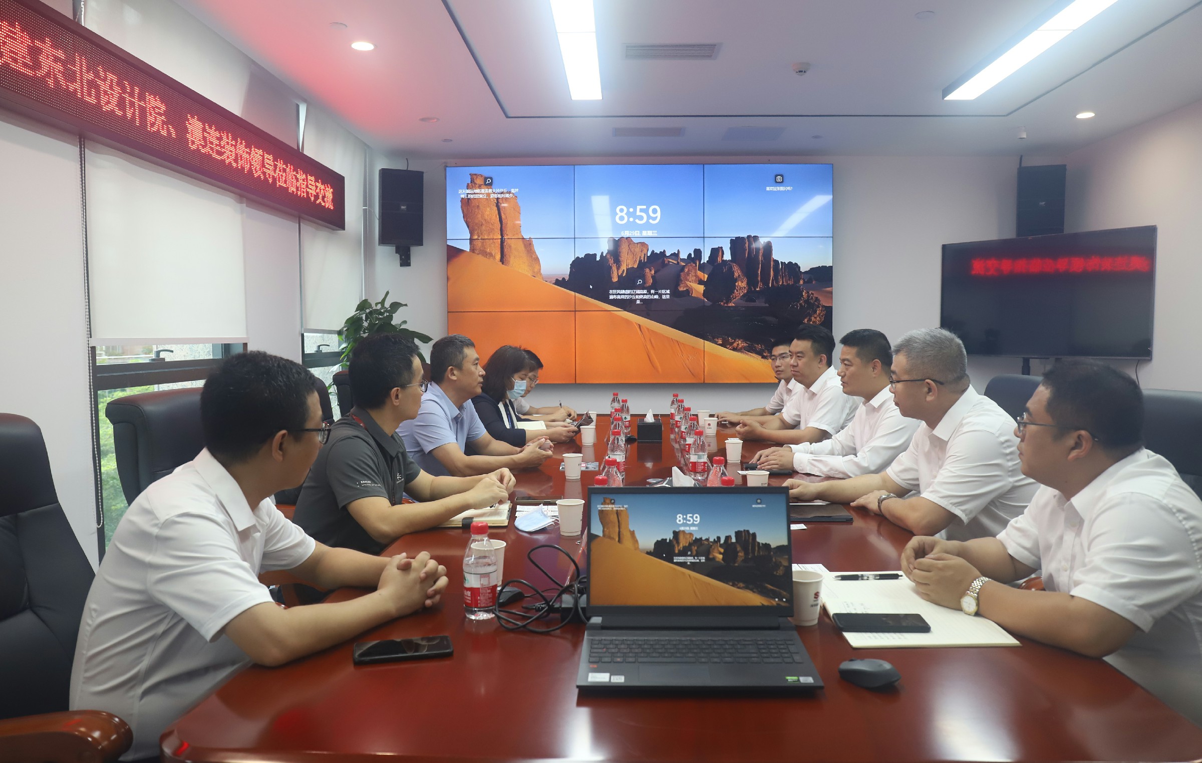 推女郎松果三点尽露视频