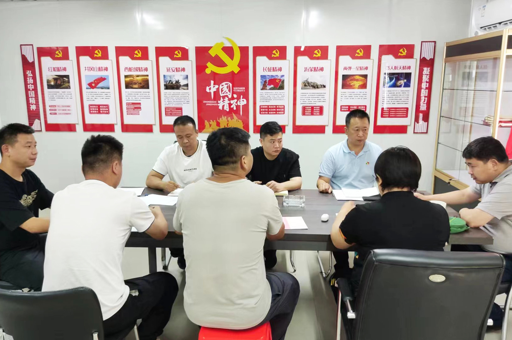 推女郎松果三点尽露视频