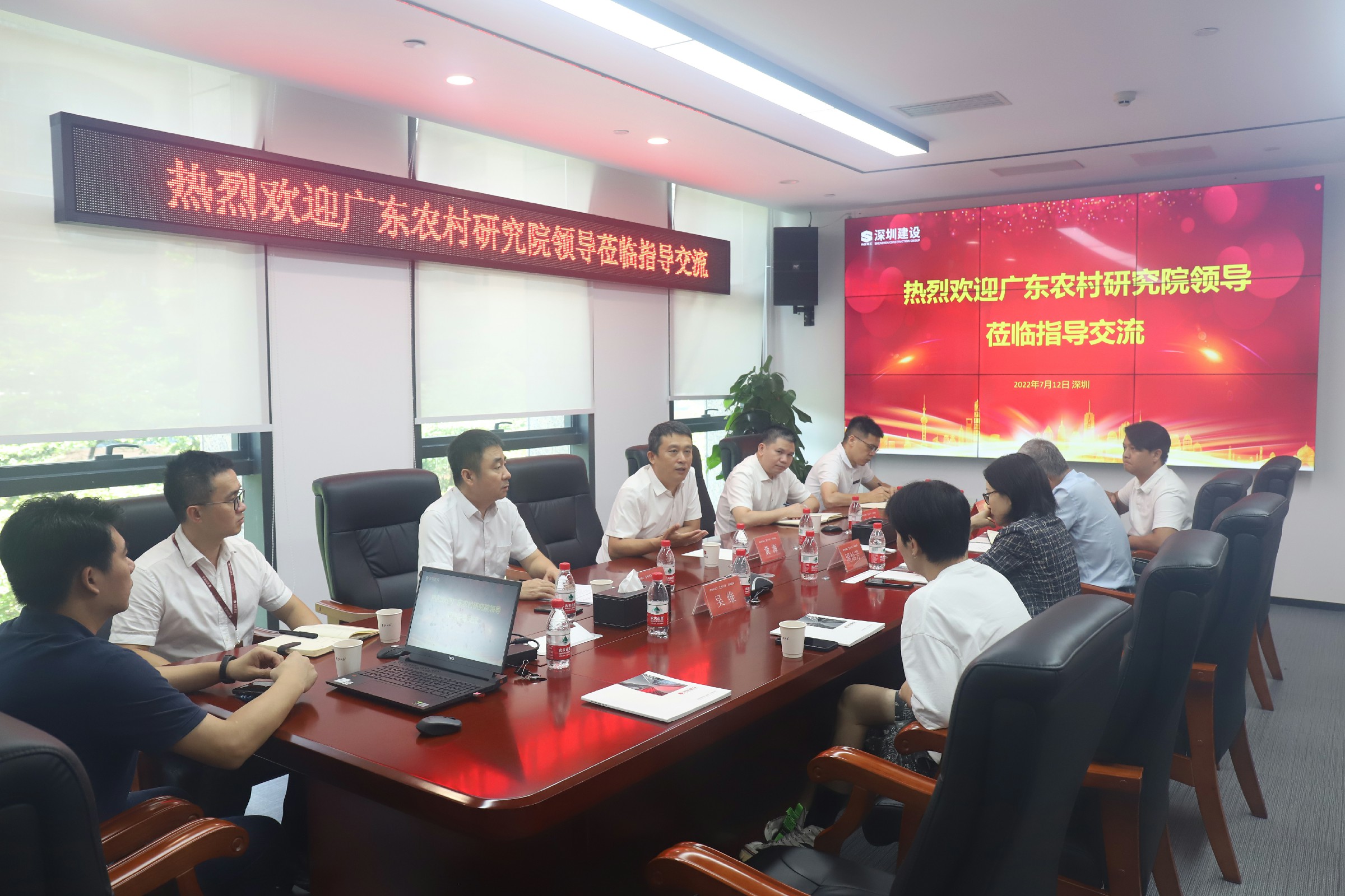 推女郎松果三点尽露视频