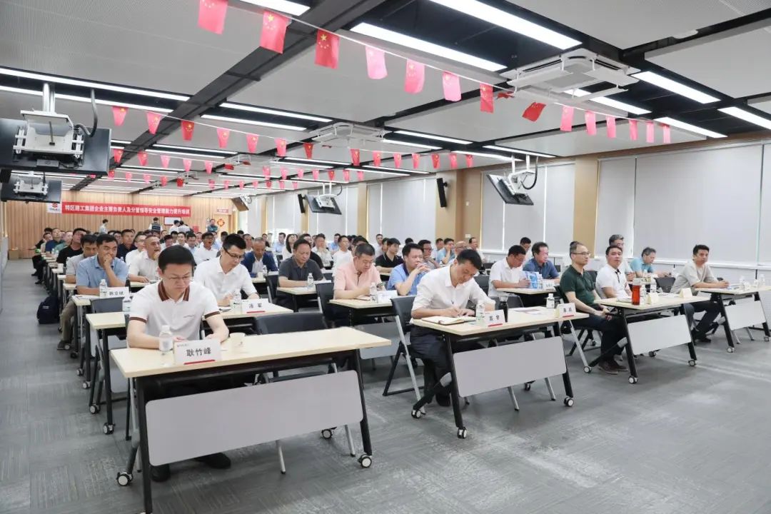 4cc6b3345f1e763e937332182835c4aa.jpg 4cc6b3345f1e763e937332182835c4aa.jpg